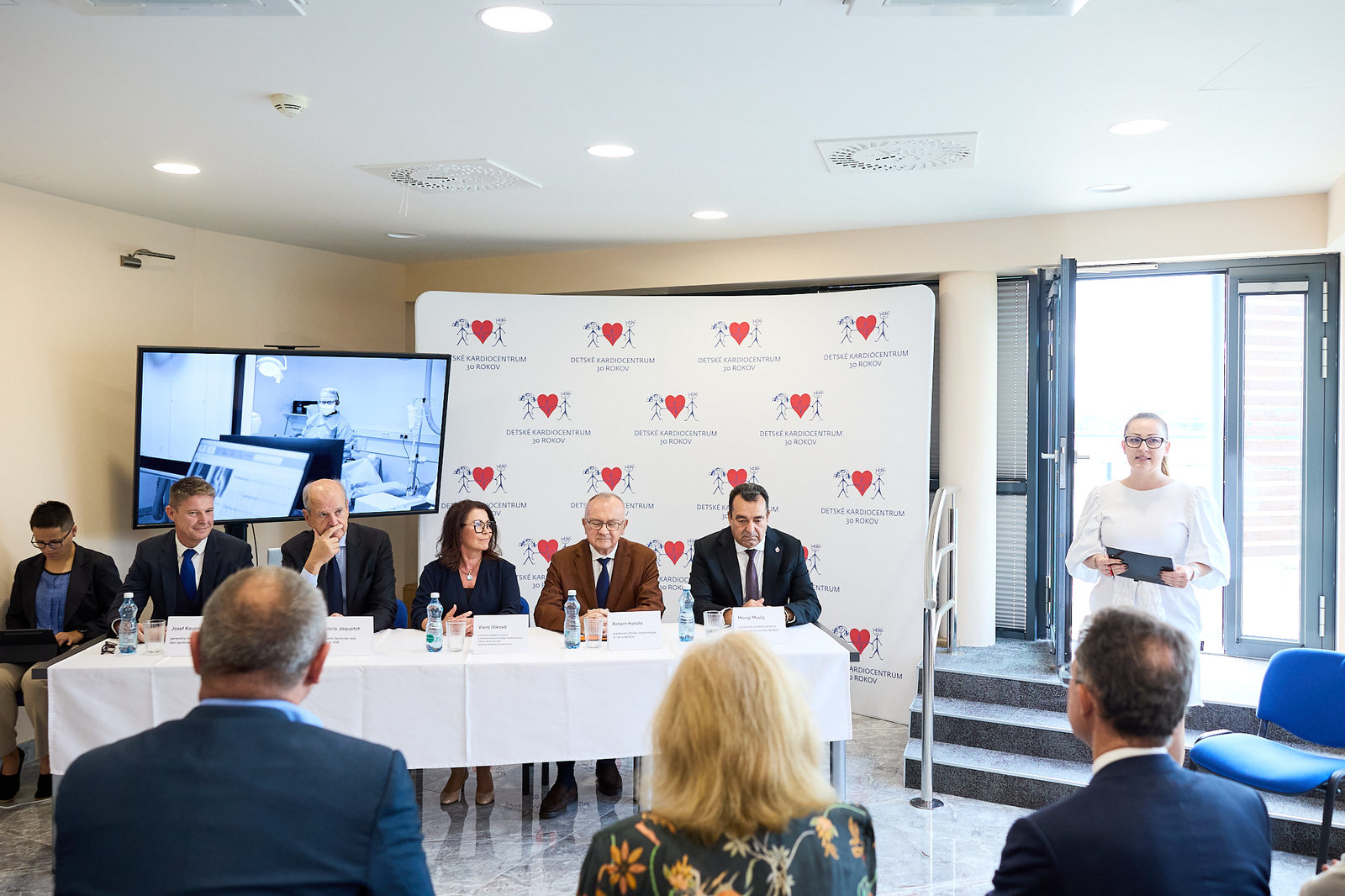 Tlačová konferencia pri príležitosti podpory Detského kardiocentra Nadáciou VÚB